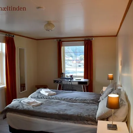 The Manor House In Hamnoy Villa Reine Exterior photo