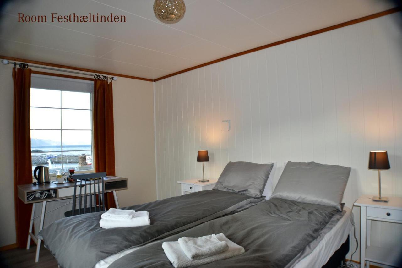 The Manor House In Hamnoy