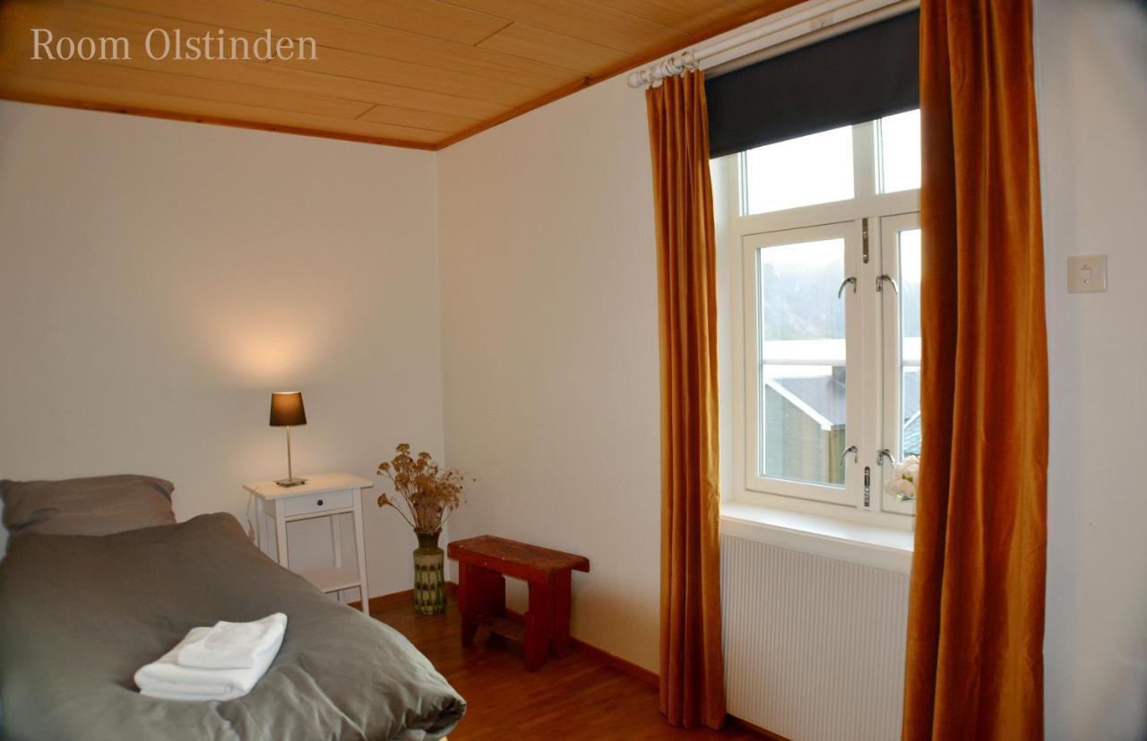 The Manor House In Hamnoy Lodge Reine