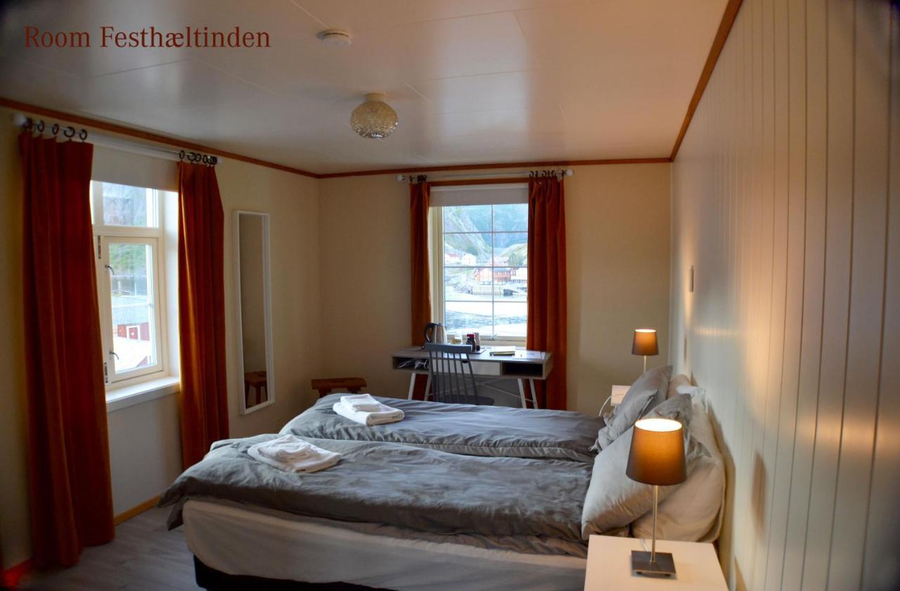 Lodge The Manor House In Hamnoy
